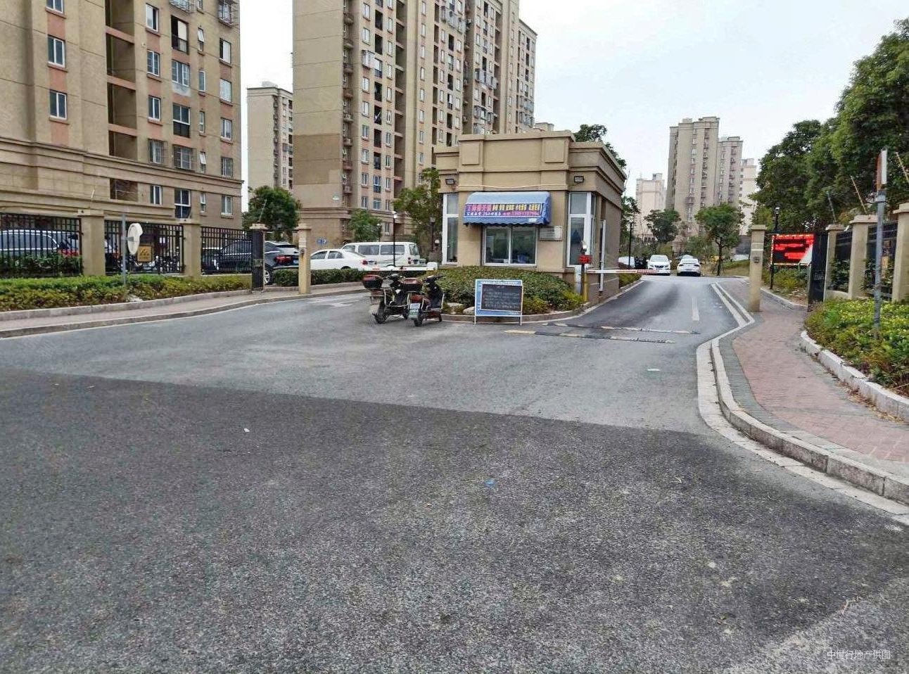 主卧朝南一梯两户环境优美价格好谈业主急售