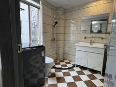 无锡宜兴宜城紫竹苑公寓，一室一厅，精装修，1200一月，可短租，多套选择出租房源真实图片