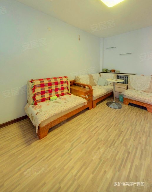 浮山后一小区合肥路佳世客套二厅满五年税