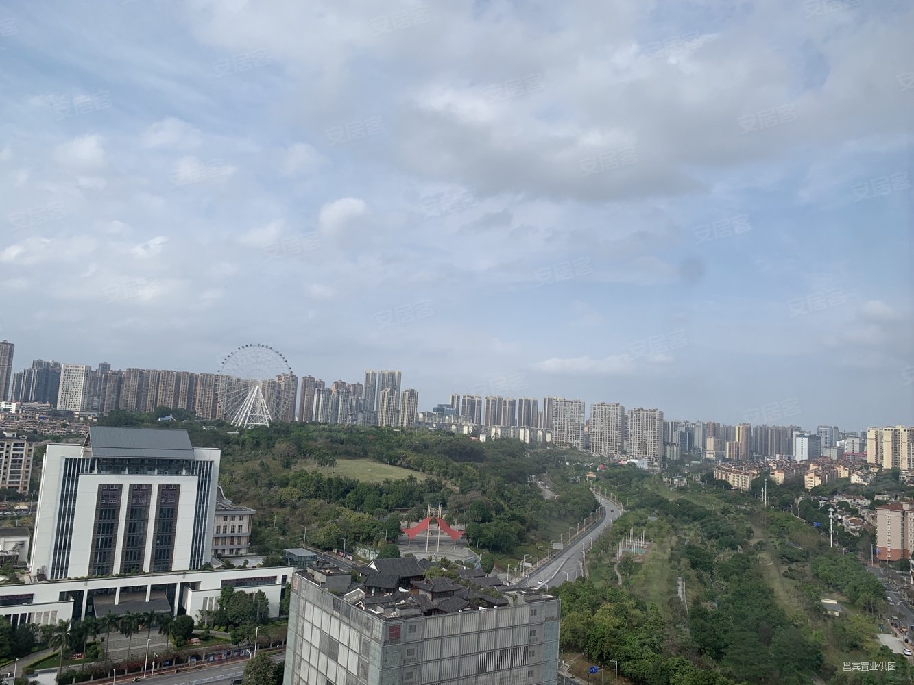 新小区美泉南宁东站地铁口新装修,吉祥凤景湾二手房,137万,3室2厅,2卫