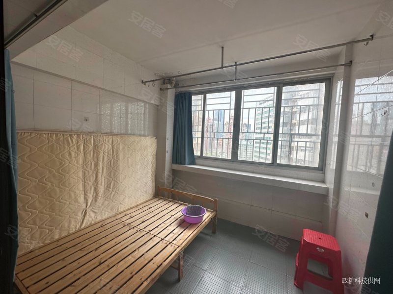 锦花大厦3室1厅1卫98㎡南北320万