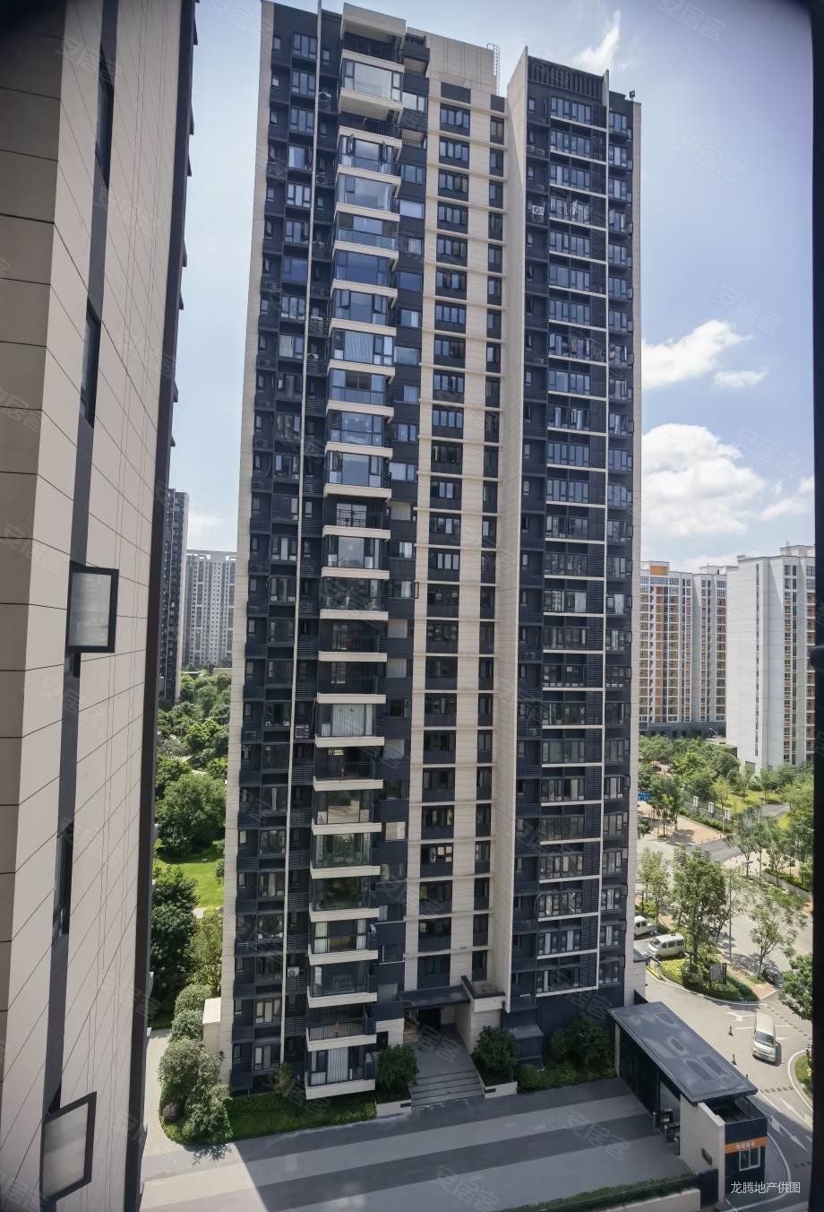 华润静兰湾4室2厅2卫116.23㎡南北99.98万