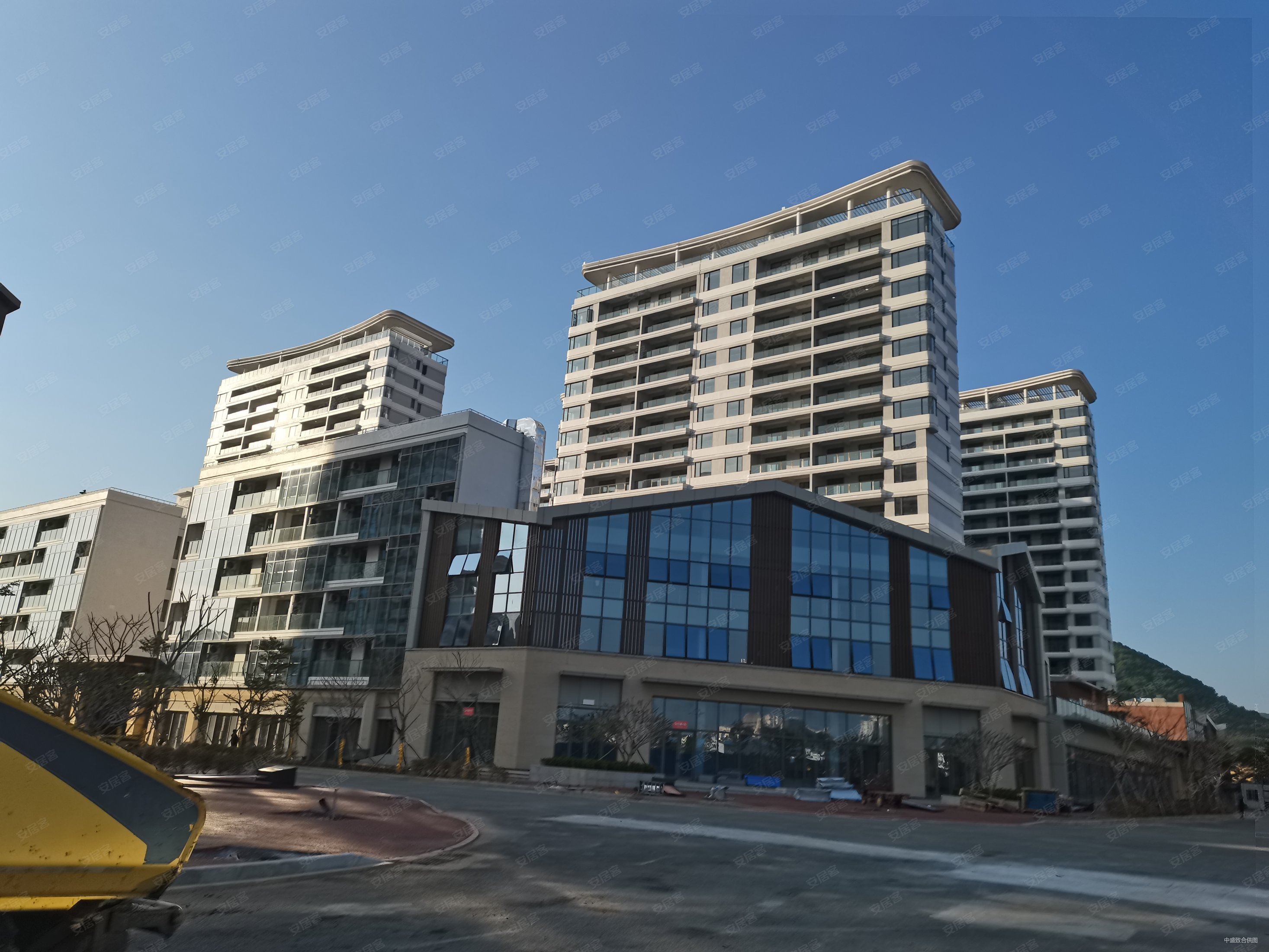 三亚市亚沙村 通透板楼 电梯入户 主题公园为城市筑就体育梦