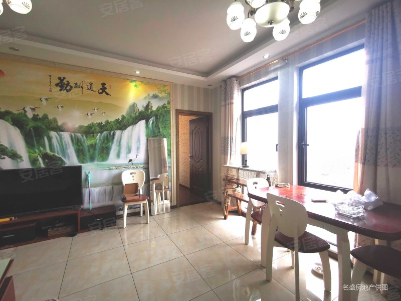 中渝梧桐公馆精装东南2室1厅