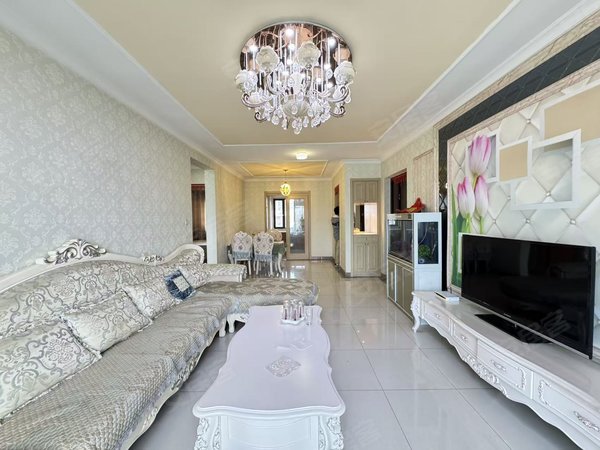 包头九原富力城富力城(EFG区)富力城 117平 三居室 欧式风格 带全套家具家电 拎包入住出租房源真实图片