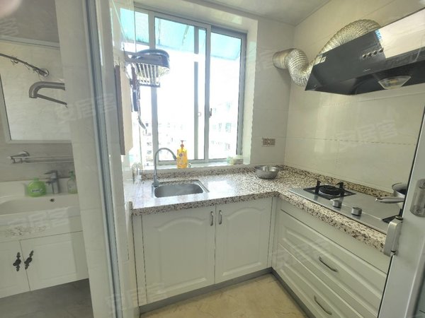 金华婺城婺城江南婺城南苑小区(东区)豪华装修，边套敞亮，轻轨口，世贸广场近，民水民电出租房源真实图片