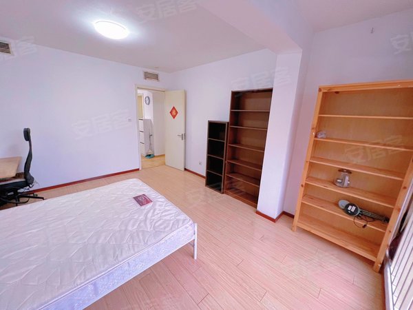 【多图】天居园,媒体村租房,天居园 超大卧室带落地窗 价格优惠 临近