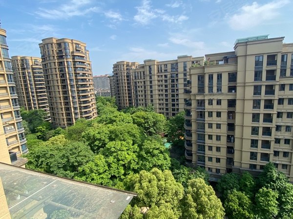 杭州余杭五常翡翠城(东北区)边套翡翠城便宜2房 电梯 精装修 南北通透