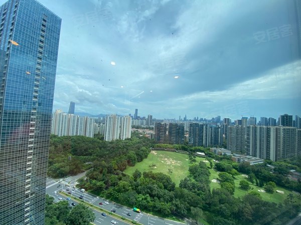 深圳南山华侨城绿景美景广场新出超大超实用一房 独立衣帽间 全新装修