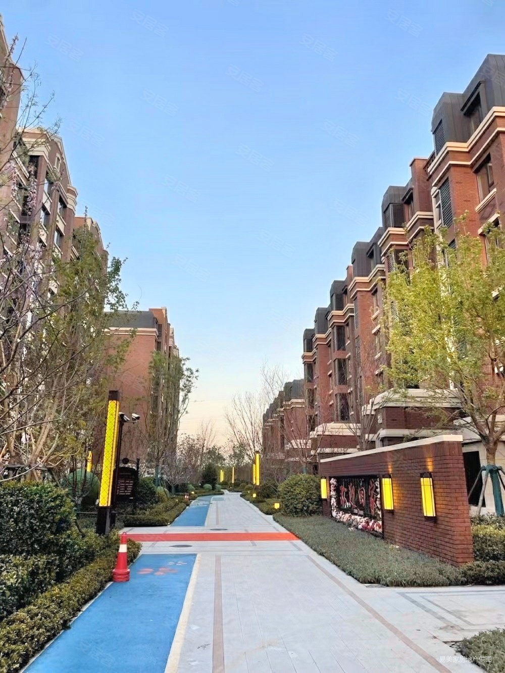 西青大学城 金地洋房三室 金角全明 中间层,金地艺墅家嘉泽苑二手房