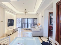 深圳龙岗坂田坂田10号线地铁口次新小区，南北通透户型，干净敞亮出租房源真实图片