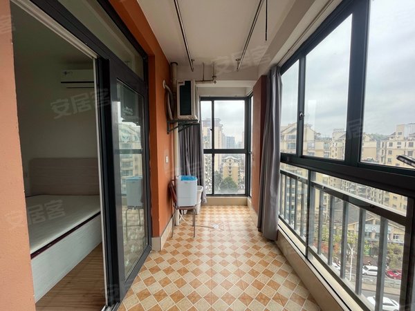 杭州余杭老余杭江南雅居余杭镇中心带电梯两房带大阳台随时看房出租