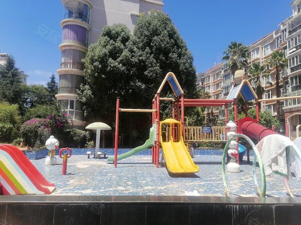 昆明西山滇池路片区绿景花园南亚商圈   地铁口  滇池路绿景花园   带