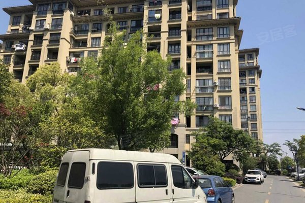 上海二手房 阳光美林 > 李新军解读阳光美林生活配套