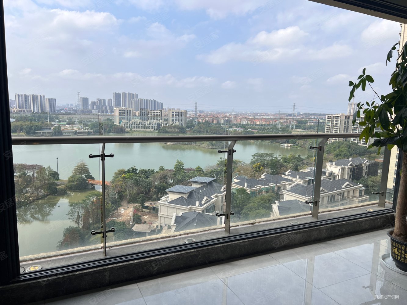 绿岛湖壹号一线湖景豪宅207方私人定制一室一厅随时可看房