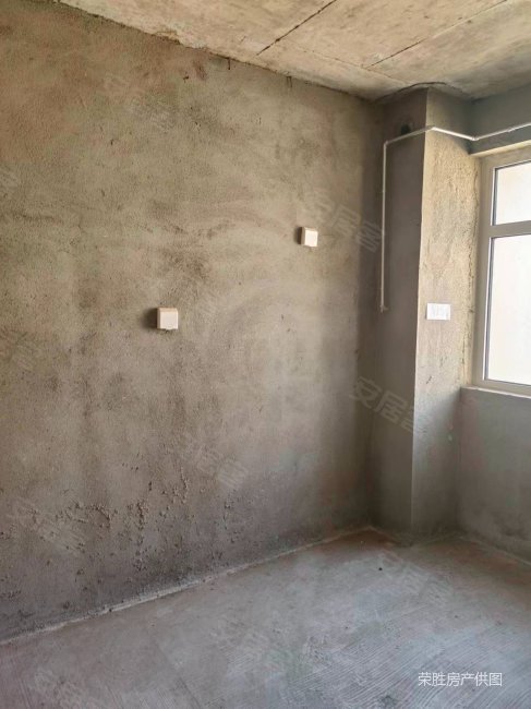 黄务三中旁东方盛景电梯好楼层全明户型赠小棚价格可谈