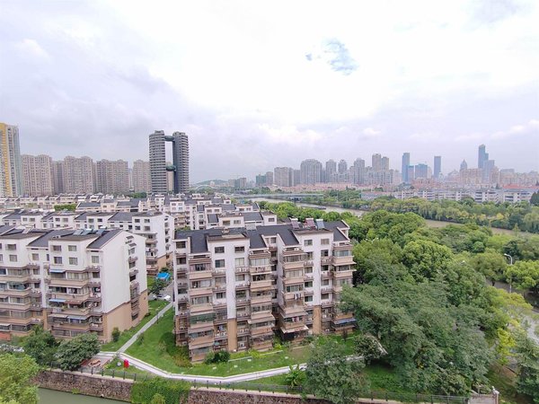 无锡梁溪金星红星苑阳光城市花园旁 红星苑三期 精装电梯两房整租 曹