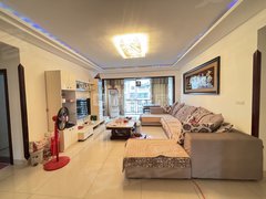 巴中巴州回风回风万达 电梯小区精装 124平 紫金阳光 年付 3室出租房源真实图片