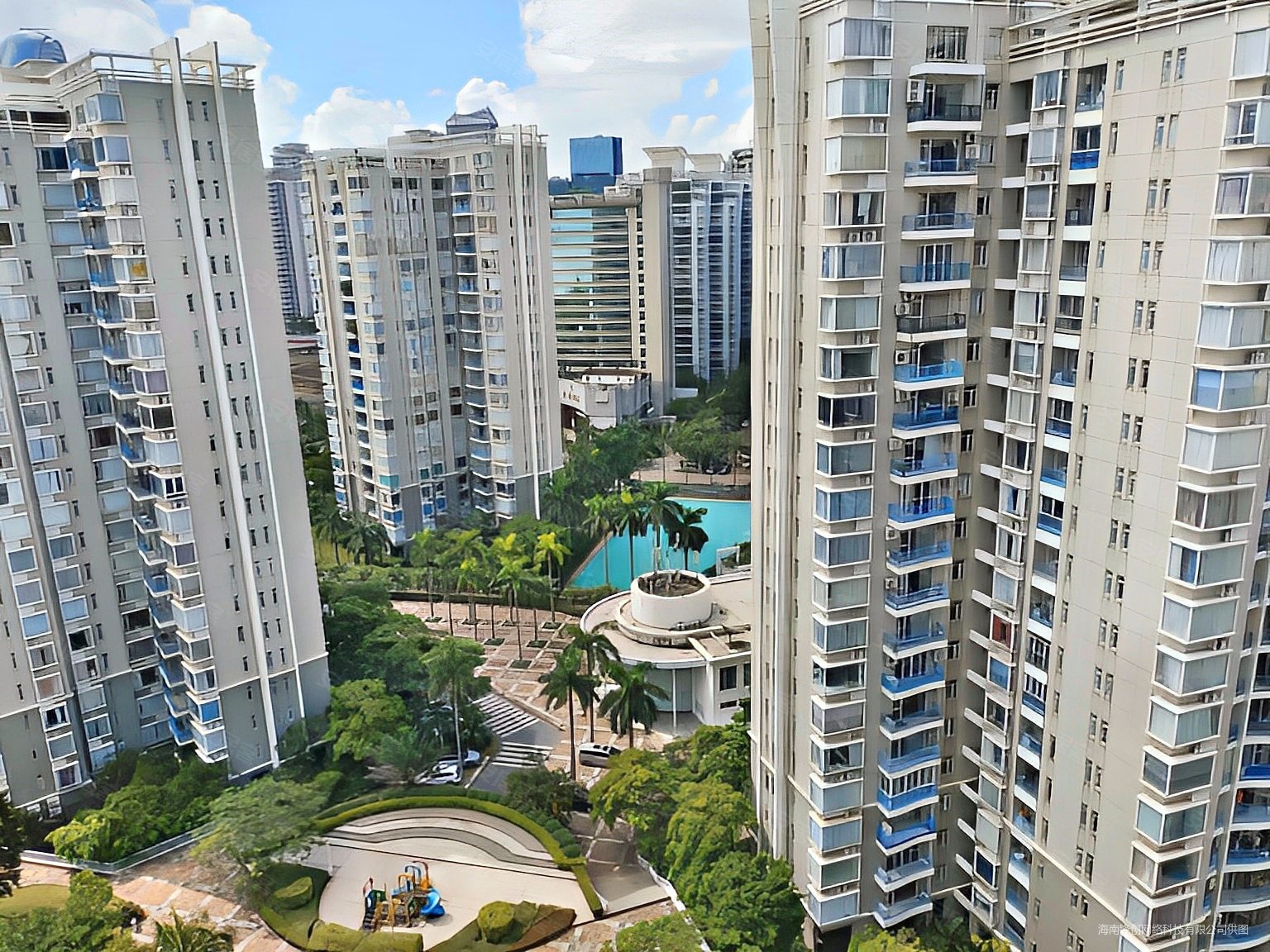 海口湾九小紫荆花园精装三房看房方便