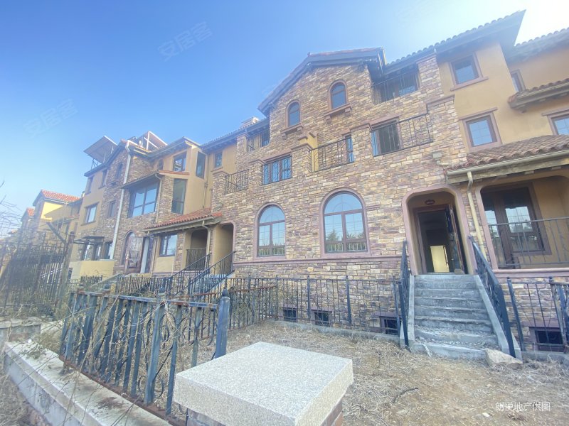 青岛房产网>青岛二手房>即墨二手房>蓝色硅谷二手房>青建橄榄树(别墅)