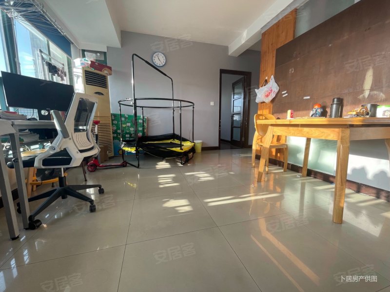 云庭公寓精装2室景观楼层边户采光佳空置随时看房