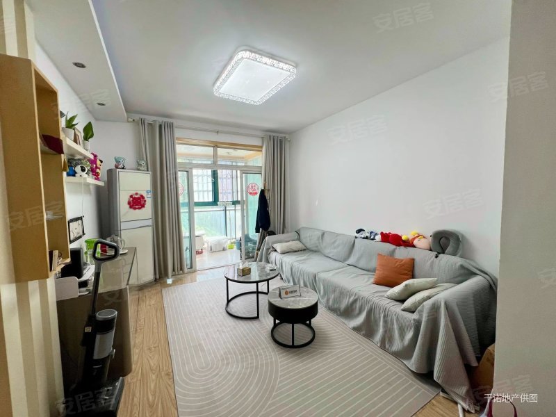 产权清晰 南向采光好 出行方便 近地铁 精装可拎包入住,七彩星城二手