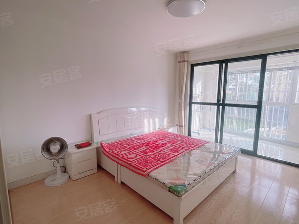 青岛胶州上合经济开发区万通花苑近海尔卡奥斯!低楼层!