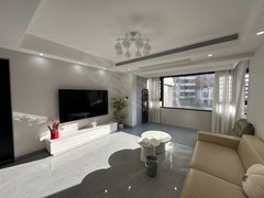 晋江体育中心长兴路宝龙旁 中南天樾 四房两厅两卫 豪华精装出租出租房源真实图片