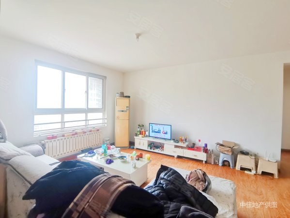 地铁口旁双卫地下室中心位置独栋独单元腊山南苑