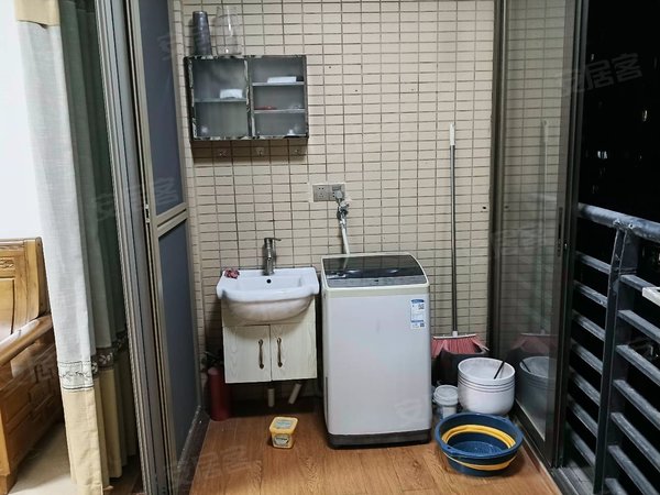 广州花都新区骏威锦东花园b区锦东花园少有2房出租高楼层配套齐全拎包