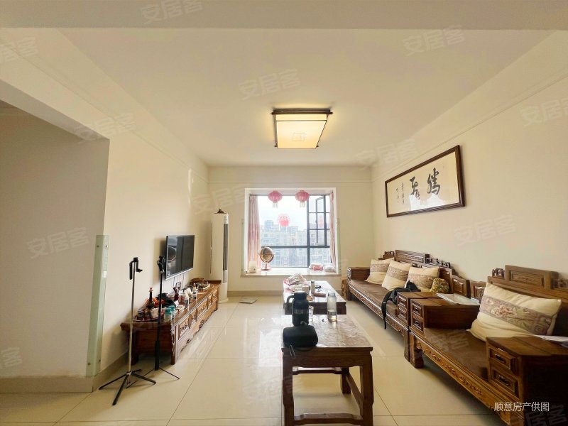 西华苑(郫都) 有电梯 购物方便 交通便捷 近地铁