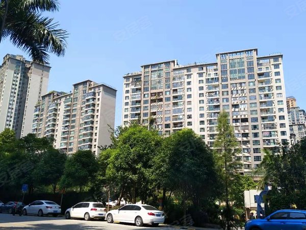 南宁青秀凤岭北荣和大地二组团阳光里荣和大地二组团阳光里 3室2厅2卫