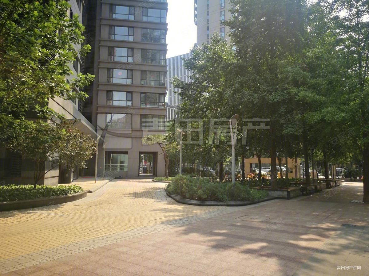 北京房产网>北京二手房>朝阳二手房>国贸二手房>金地国际花园>1200