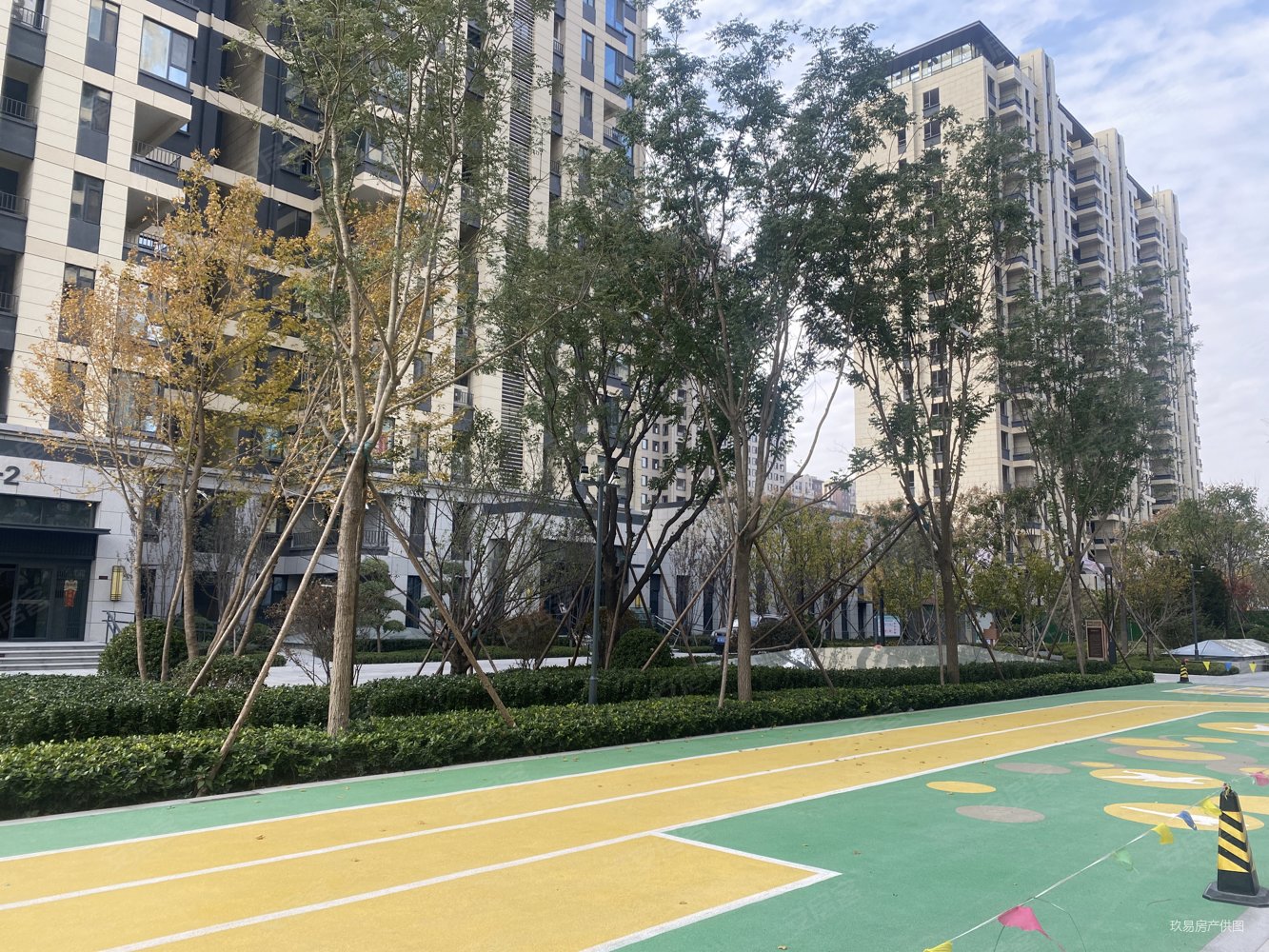 淄博黄金城4室2厅2卫160㎡南北230万