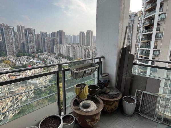 渝鲁轻轨站 龙头寺公园轻轨站 狮子坪 动力时光购物广场,渝北租房