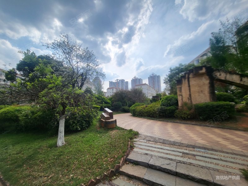 江东小康城中间楼层南北通透精装修近地铁近医院