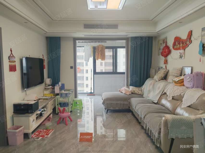 岳家湖公馆3室2厅1卫101㎡南北61万