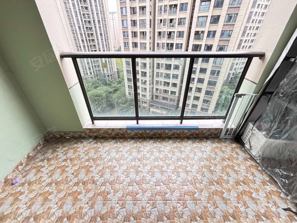 重庆南岸南岸区政府鲁能领秀城四街区