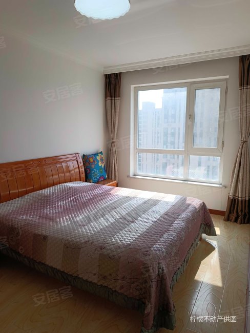 华府丹郡2室1厅1卫6795平方米