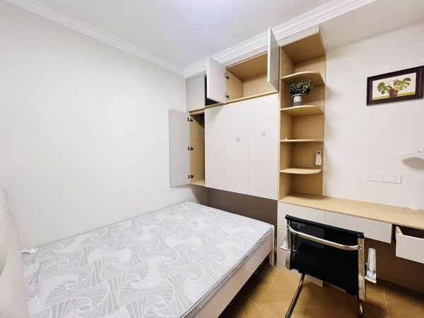 南昌青山湖湖滨东路南镇村安置房小区南镇小区木质奶油风两房近梦时代699近地铁口万象汇 民水民电出租房源真实图片