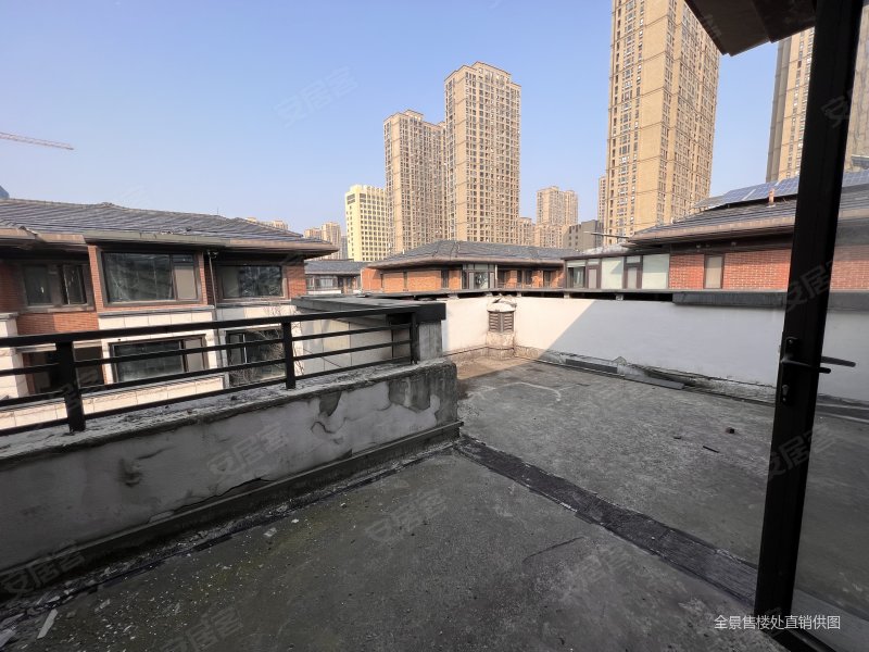 御龙山别墅现房,莱蒙城(别墅)二手房,779万,5室3厅,5卫,379平米-常州