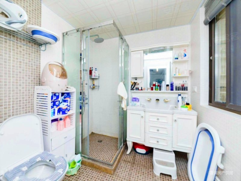 新上急售 必看好房 价格可谈 送车位 地铁口现房 通透性高,万宇名都