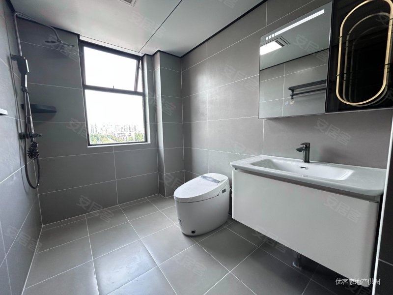 春熙江岸 大横厅精装套三双卫 全屋智能家居 中央空调