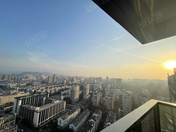 杭州西湖文教融信杭州公馆新上学院华庭精装两房 十号线翠柏路地铁口