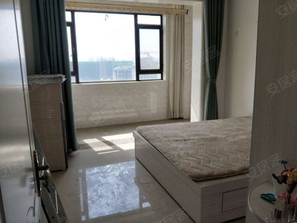 【多图】国信国际公馆,银泰城租房,国信!精装3室 !停车方便 !