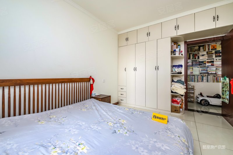 御景苑,精装两室,全明户型,满两年,好房急售