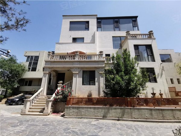 北京顺义天竺丽京花园新出炉 值得看丽京花园双拼别墅 5间套房 邻水