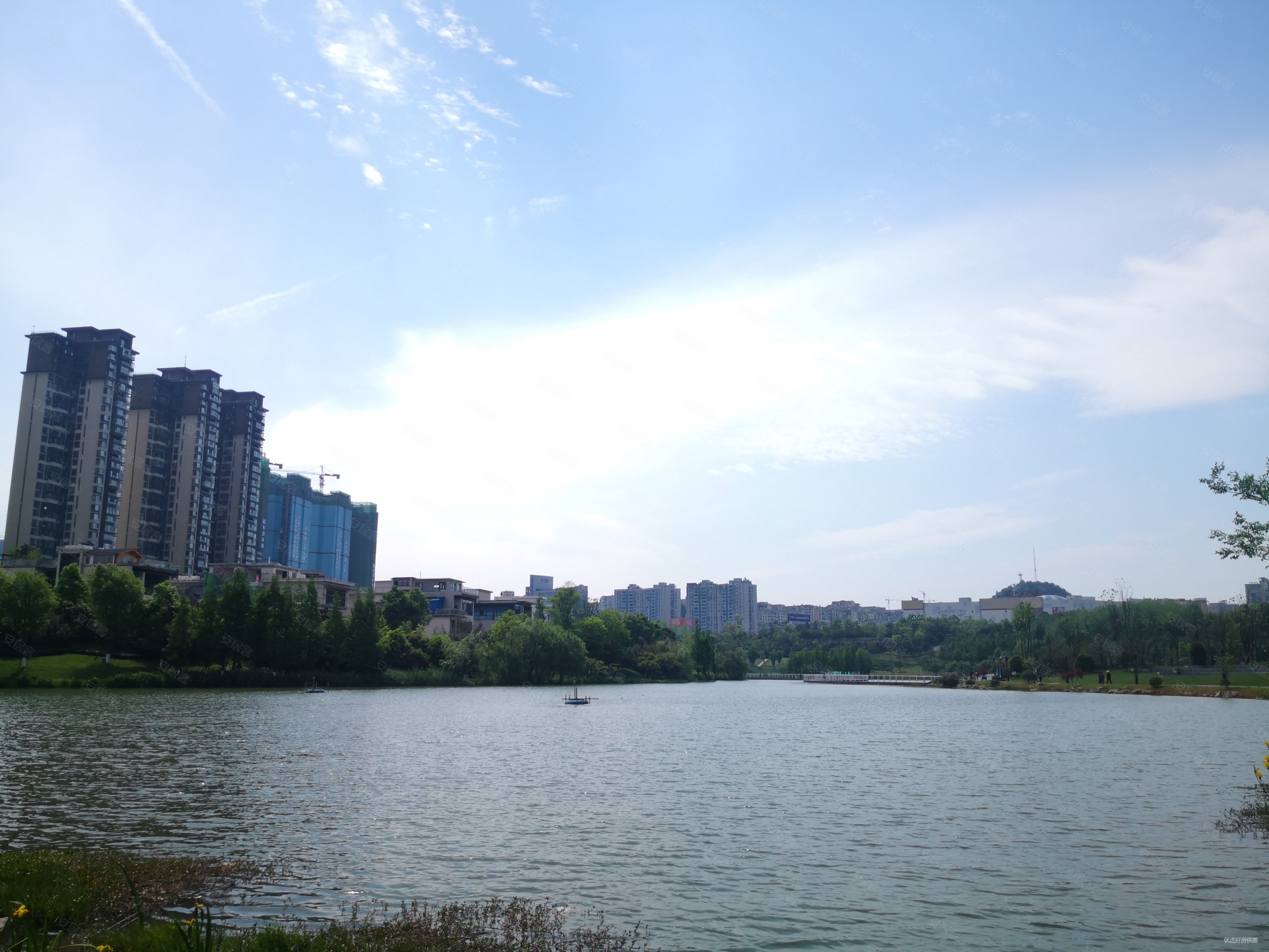 观山湖中铁阅山湖c区端头大别墅土建改好人车分流近公园