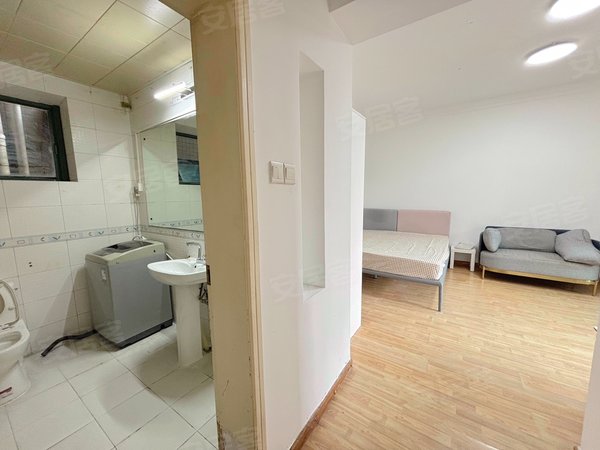 成都武侯桐梓林凯莱帝景花园温馨主卧带阳台！可短租凯莱帝景桐梓林倪家桥玉林上善国际出租房源真实图片