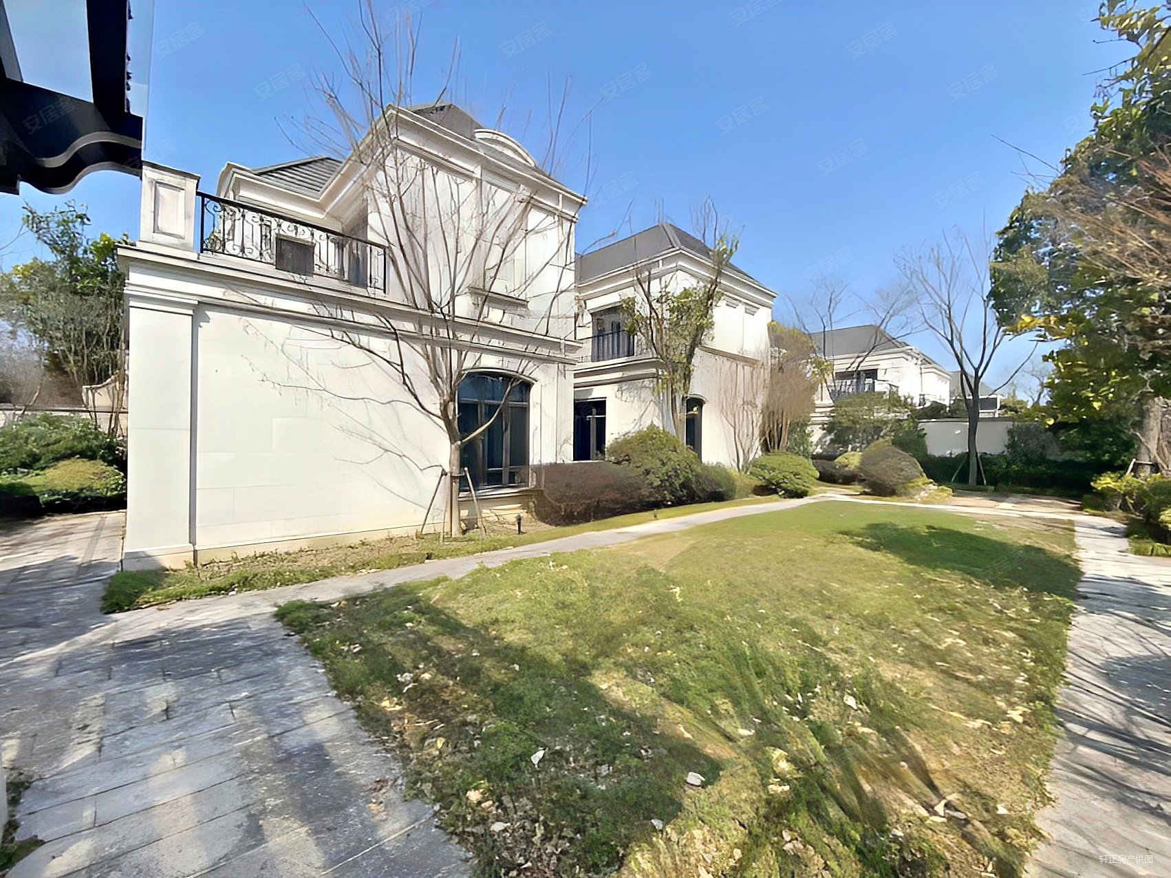 昆山市绿城玫瑰园别墅